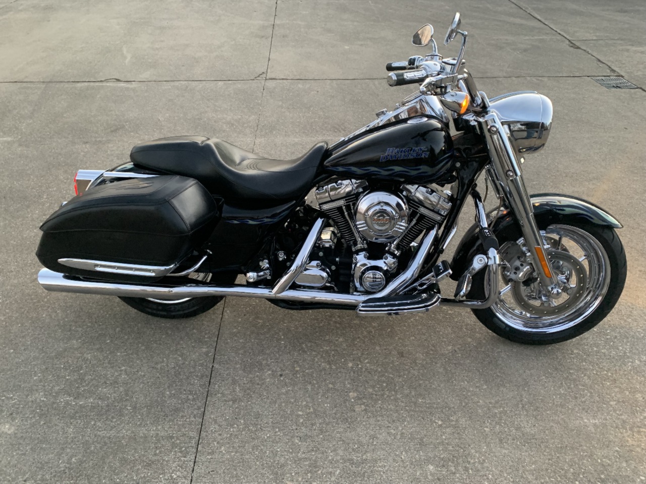 2007 Harley Davidson  FLHRSE3 Road King CVO